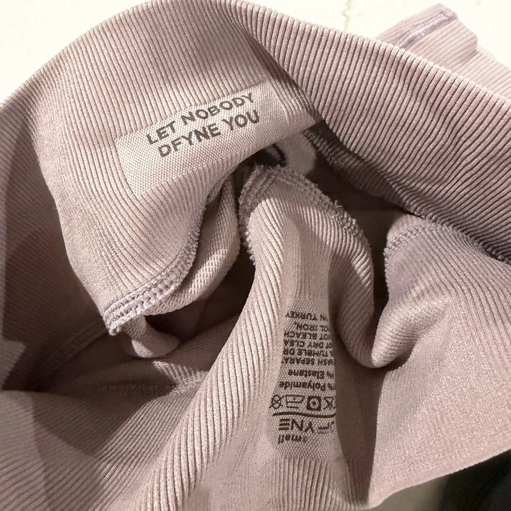 DFYNE Women’s Ribbed High-Waist Leggings - Mauve and Charcoal - Picture 7 of 7